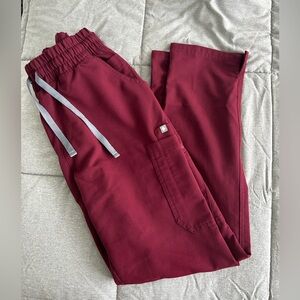 FIGS Women’s High-Waisted Yola Scrub Pants - Burgundy (SP)